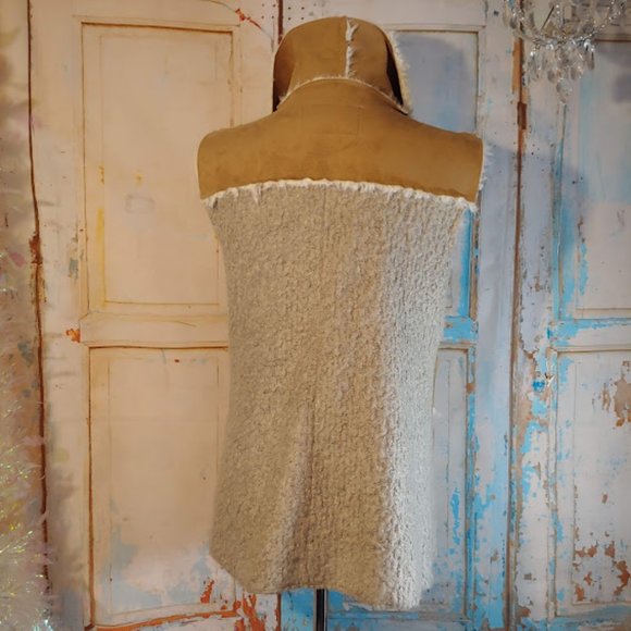 Saturday Sunday soft faux fur zipper sweater jacket vest/size M/cream tan grey - Picture 6 of 11